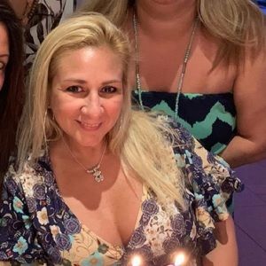 Meet your Posher, Mayra